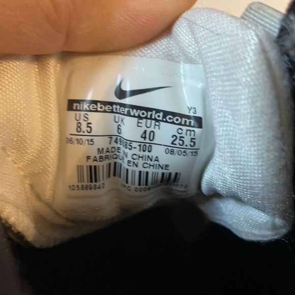 Men’s Nike Zoom shoes - Picture 3 of 9